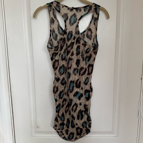 Leopard Print Sleeveless Long Tank Top - Picture 3 of 6